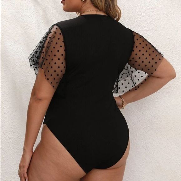 NWOT- Sexy bodysuit with mesh sleeves - Picture 6 of 8